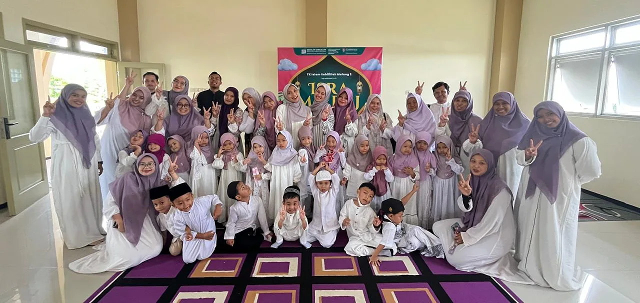 Berita: Isra Mikraj di TK Islam Sabilillah Malang 2, Guru dan Orang Tua Tampilkan Drama Hikmah Salat